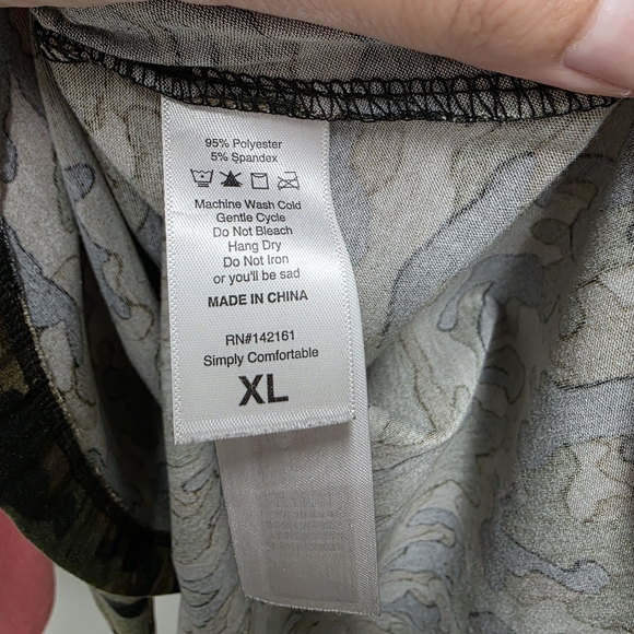 LuLaRoe Amber Hoodie + Perfect T Camo Bundle XL Cozy Casual Outfit - Picture 7 of 7